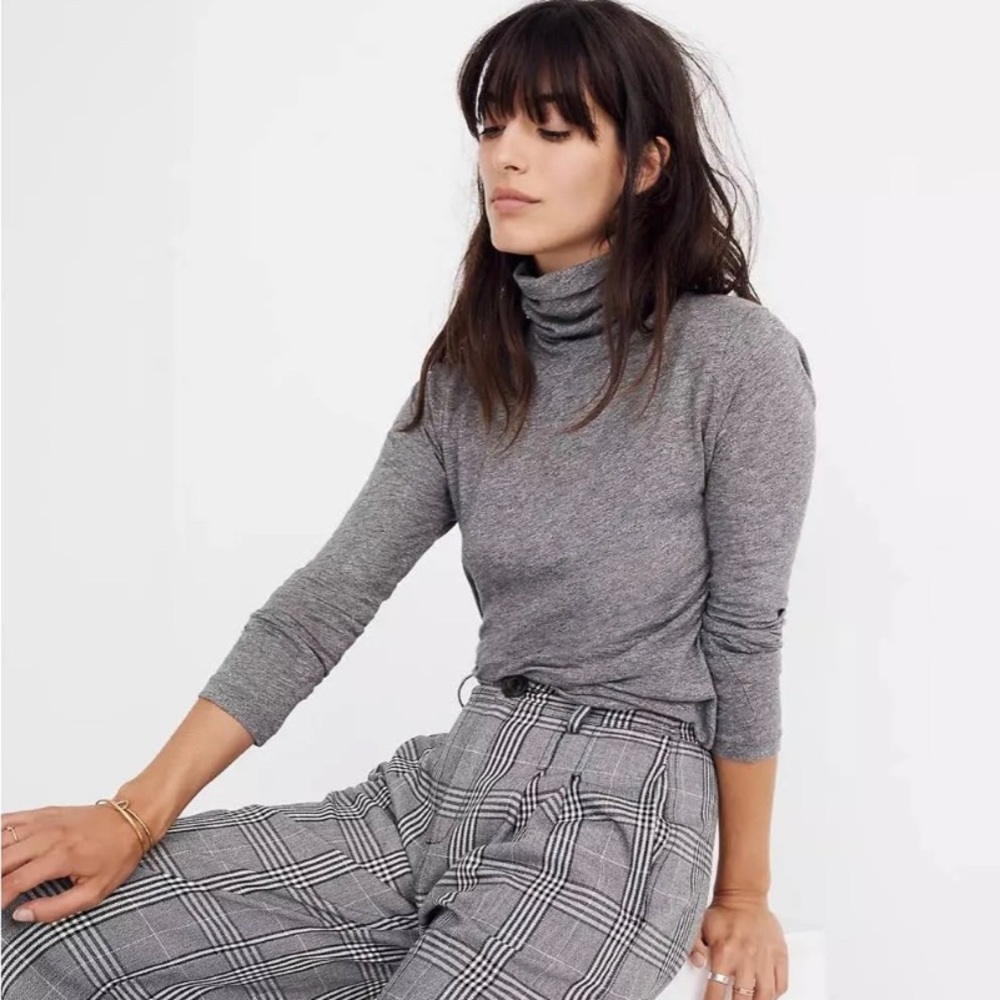 GUC | Madewell Whisper Cotton Turtleneck | Color: Gray | Size: L
